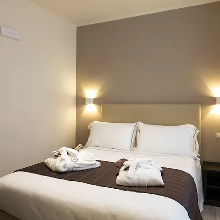 Cipressi, By R Collection 4* Βαρένα